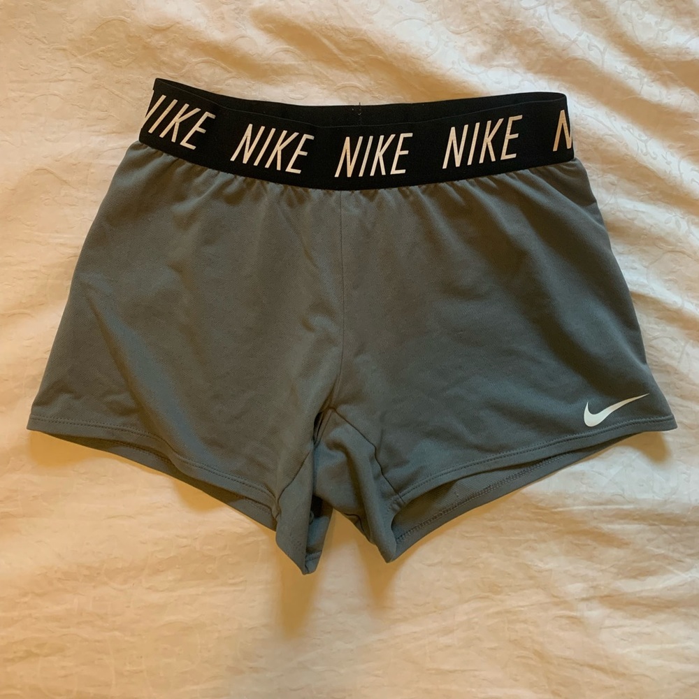 Nike Kids Gray Dry Training Shorts